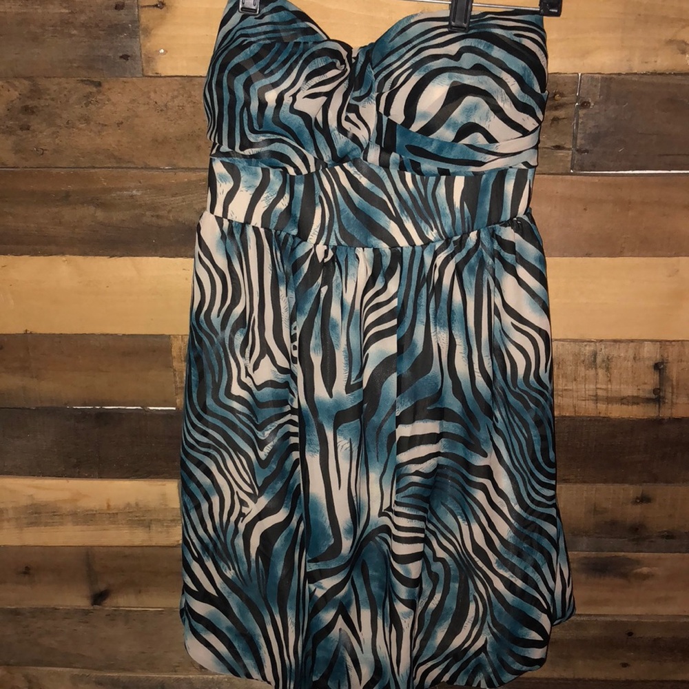 strapless dress